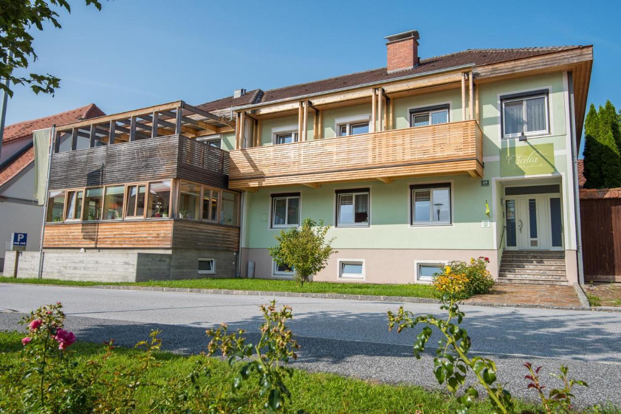 Pension Caecilia Poellau Exterior photo